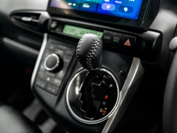 Toyota Wish II с пробегом 2010 года, цена 1 380 000 рублей, 156658 км, минивэн, Автокод Объявления