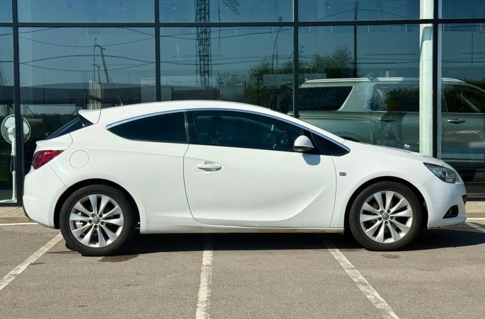 Opel Astra J Рестайлинг Воронеж  - изображение 6