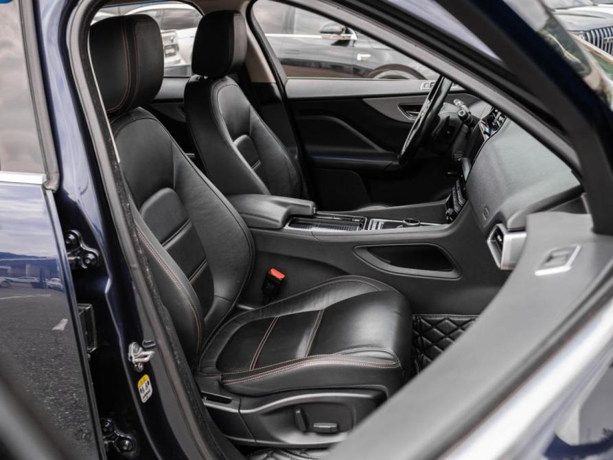 Jaguar F-Pace I Сочи  - изображение 8