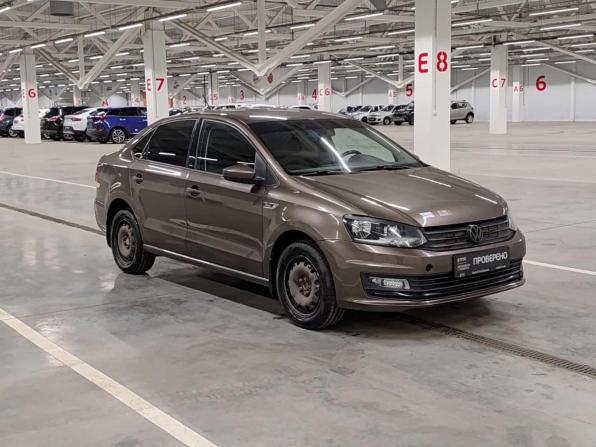 Volkswagen Polo V Рестайлинг с пробегом 2016 года, цена 815 000 рублей, 210408 км, седан, Автокод Объявления