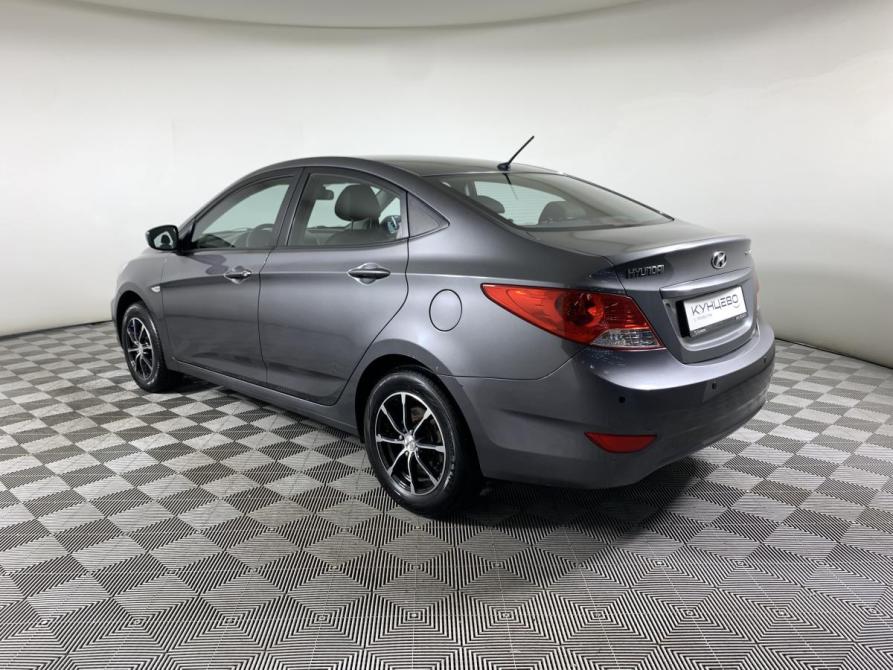 Hyundai Solaris I Москва  - изображение 7