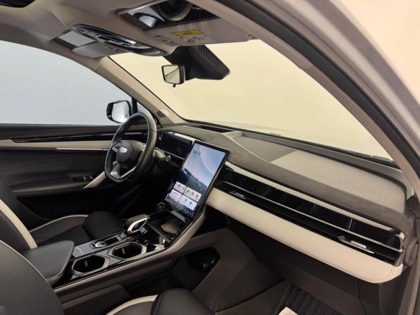 Geely Atlas II с пробегом 2023 года, цена 2 472 000 рублей, 69704 км, внедорожник, Автокод Объявления