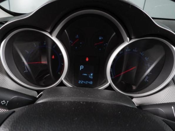 Chevrolet Cruze I Рестайлинг с пробегом 2013 года, цена 819 000 рублей, 224248 км, седан, Автокод Объявления