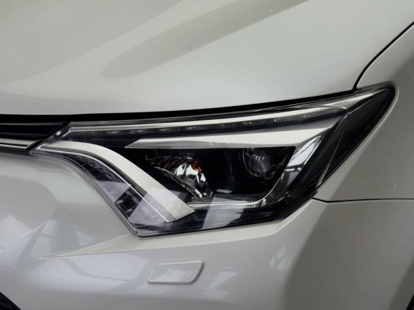 Toyota RAV4 IV (XA40) Рестайлинг с пробегом 2017 года, цена 2 125 000 рублей, 140863 км, внедорожник, Автокод Объявления