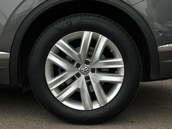 Volkswagen Touareg III с пробегом 2019 года, цена 4 498 700 рублей, 138260 км, внедорожник, Автокод Объявления