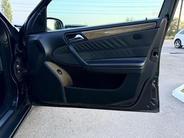 Mercedes-Benz C-Класс II (W203) Рестайлинг с пробегом 2006 года, цена 790 000 рублей, 206000 км, седан, Автокод Объявления