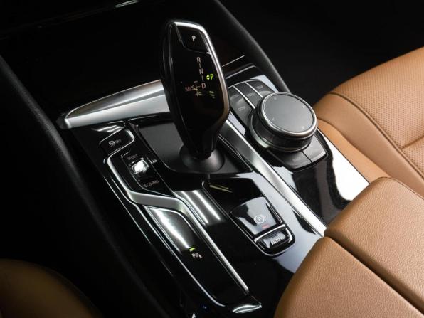 BMW 5 серии VII (G30/G31/G38) Рестайлинг с пробегом 2021 года, цена 4 510 000 рублей, 107817 км, седан, Автокод Объявления