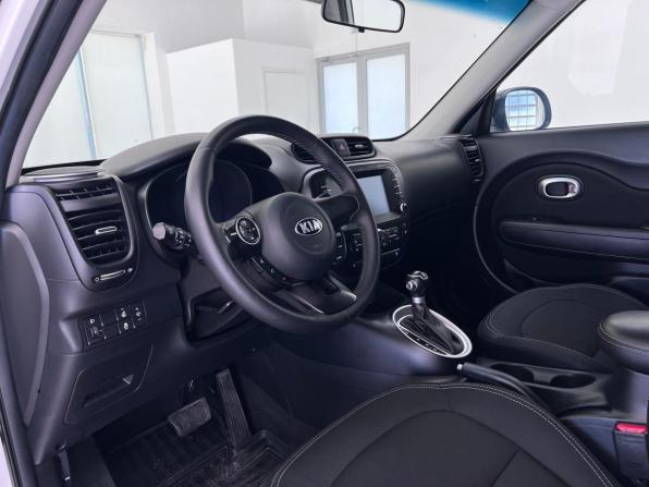 Kia Soul II Рестайлинг с пробегом 2017 года, цена 1 650 000 рублей, 117532 км, хэтчбек, Автокод Объявления