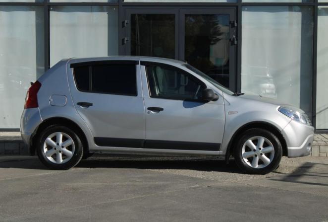Renault Sandero I с пробегом 2013 года, цена 610 000 рублей, 131478 км, хэтчбек, Автокод Объявления