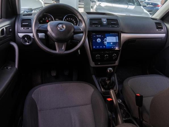 Skoda Yeti I Рестайлинг с пробегом 2015 года, цена 1 290 000 рублей, 134094 км, внедорожник, Автокод Объявления