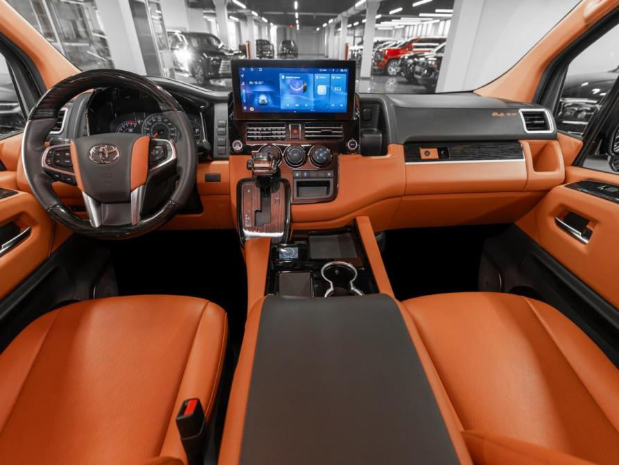 Toyota HiAce H300 Москва  - изображение 8