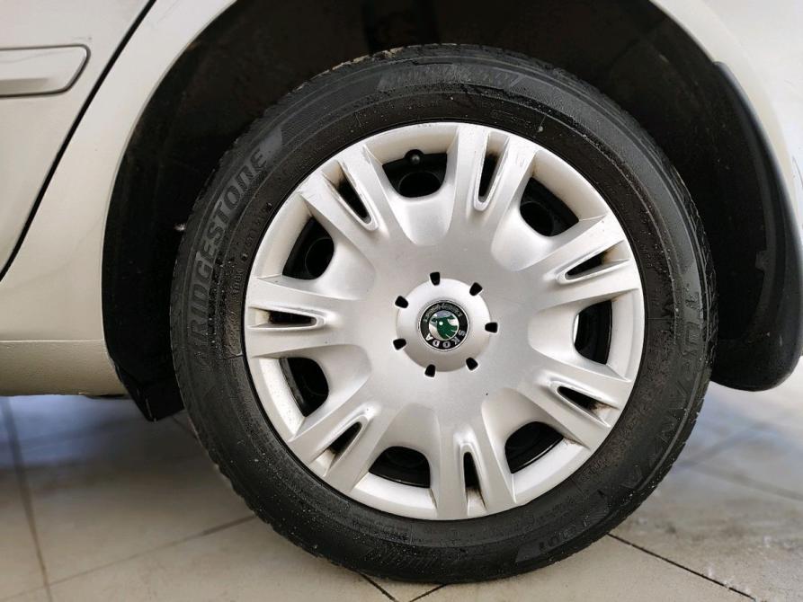 Skoda Octavia II (A5) Рестайлинг Москва  - изображение 7