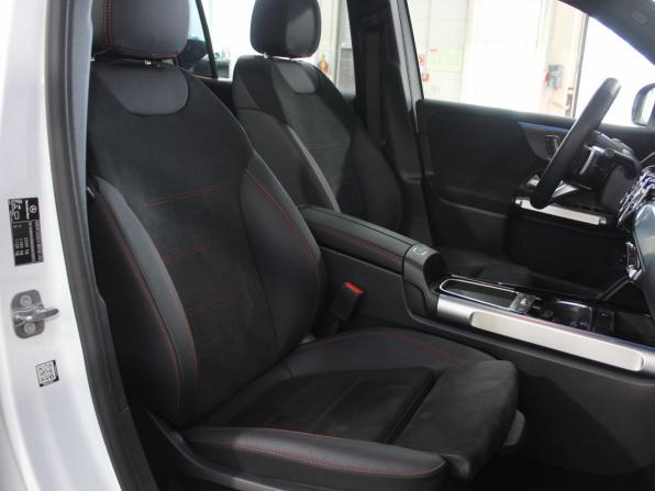 Mercedes-Benz GLB I (X247) Рестайлинг с пробегом 2024 года, цена 6 250 000 рублей, 4980 км, внедорожник, Автокод Объявления