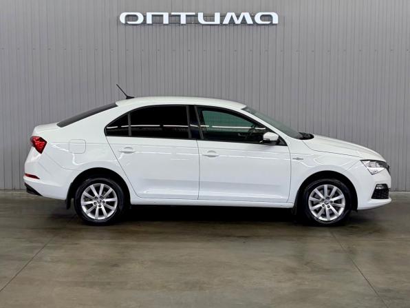 Skoda Rapid II с пробегом 2021 года, цена 1 597 000 рублей, 81271 км, лифтбек, Автокод Объявления