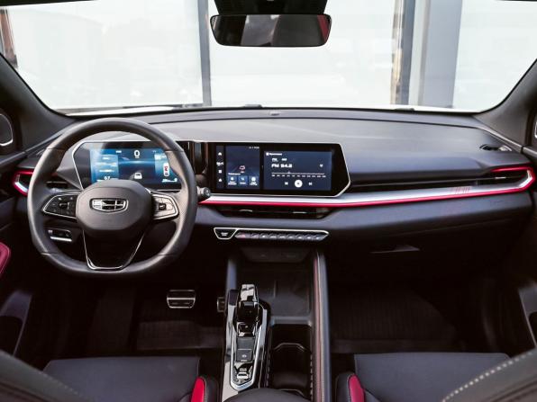 Geely Coolray I Рестайлинг с пробегом 2024 года, цена 2 249 000 рублей, 13812 км, внедорожник, Автокод Объявления