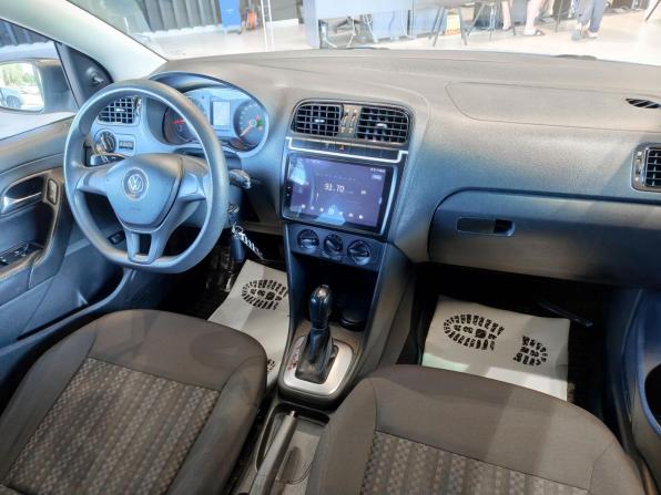 Volkswagen Polo V Рестайлинг с пробегом 2017 года, цена 950 000 рублей, 132195 км, седан, Автокод Объявления