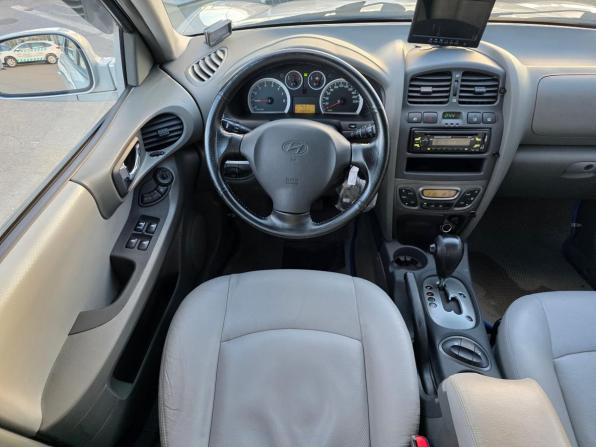 Hyundai Santa Fe Classic с пробегом 2010 года, цена 900 000 рублей, 109000 км, внедорожник, Автокод Объявления
