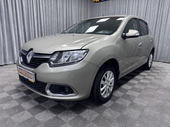 Renault Sandero II с пробегом 2018 года, цена 1 049 000 рублей, 73145 км, хэтчбек, Автокод Объявления