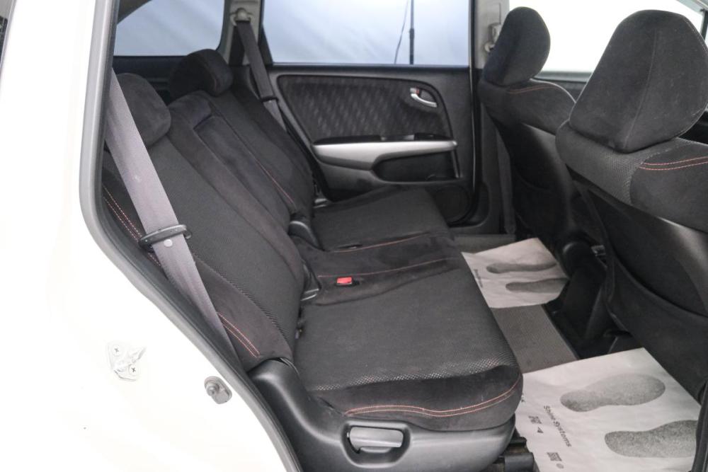 Honda Stream II Рестайлинг Красноярск  - изображение 21