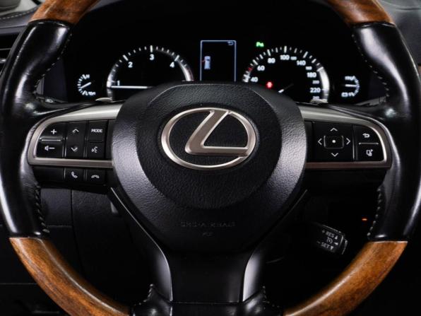 Lexus LX III Рестайлинг 2 с пробегом 2017 года, цена 7 650 000 рублей, 119170 км, внедорожник, Автокод Объявления