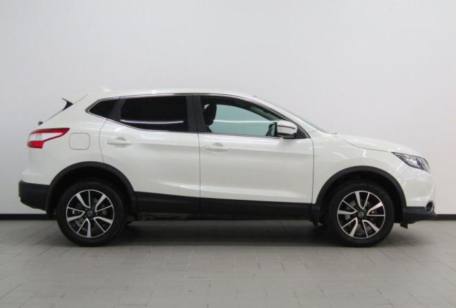 Nissan Qashqai II с пробегом 2018 года, цена 1 805 000 рублей, 93354 км, внедорожник, Автокод Объявления