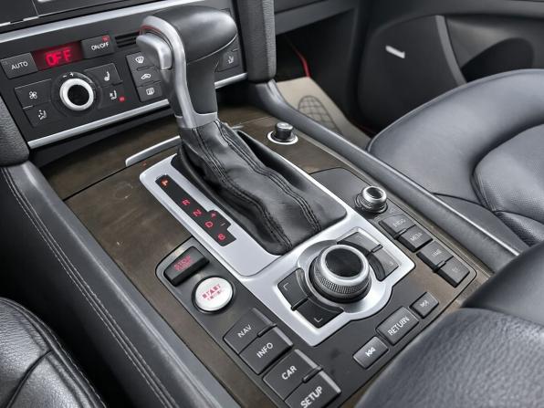 Audi Q7 I (4L) Рестайлинг с пробегом 2012 года, цена 2 149 000 рублей, 246089 км, внедорожник, Автокод Объявления