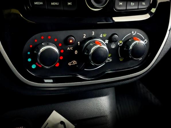 Renault Kaptur I с пробегом 2019 года, цена 995 000 рублей, 110906 км, внедорожник, Автокод Объявления