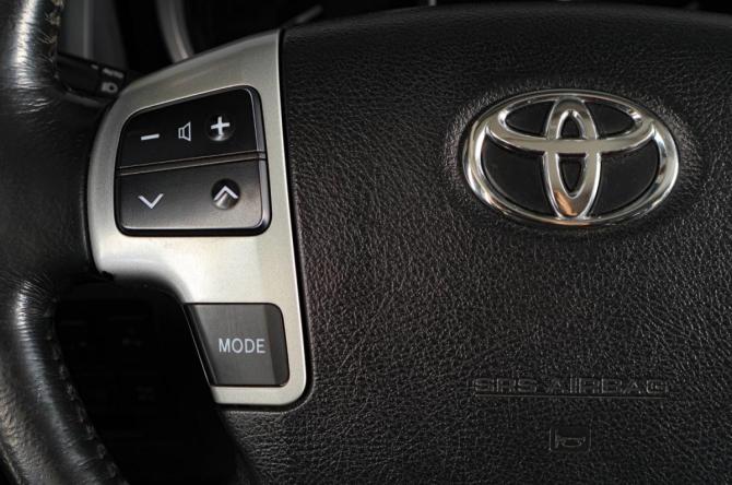 Toyota Land Cruiser 200 Series с пробегом 2014 года, цена 3 849 000 рублей, 280000 км, внедорожник, Автокод Объявления