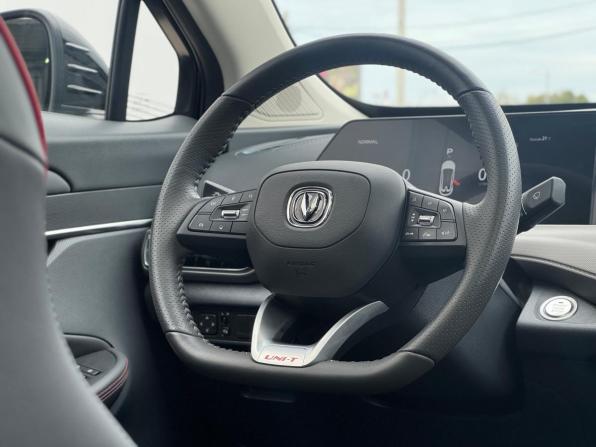 Changan UNI-T I с пробегом 2023 года, цена 2 200 000 рублей, 40690 км, внедорожник, Автокод Объявления
