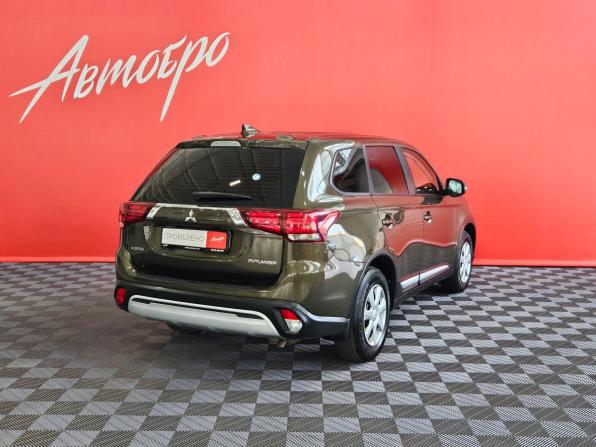Mitsubishi Outlander III Рестайлинг 3 с пробегом 2019 года, цена 1 995 000 рублей, 135544 км, внедорожник, Автокод Объявления
