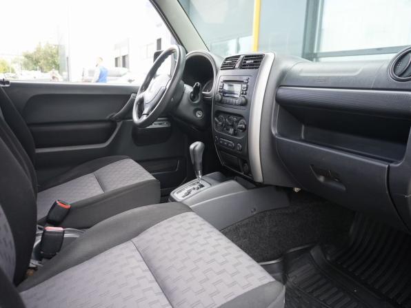 Suzuki Jimny III Рестайлинг 1 с пробегом 2008 года, цена 791 000 рублей, 309076 км, внедорожник, Автокод Объявления