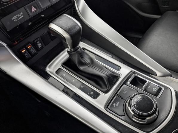 Mitsubishi Pajero Sport III с пробегом 2017 года, цена 2 790 000 рублей, 103500 км, внедорожник, Автокод Объявления