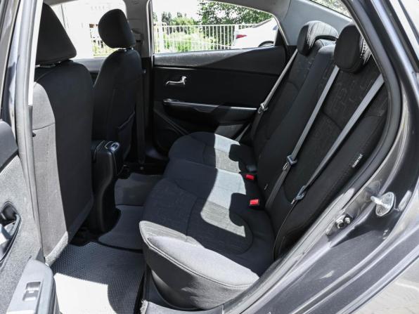 Kia Rio III Рестайлинг с пробегом 2015 года, цена 1 019 000 рублей, 180086 км, седан, Автокод Объявления