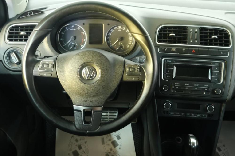 Volkswagen Polo V Омск  - изображение 12