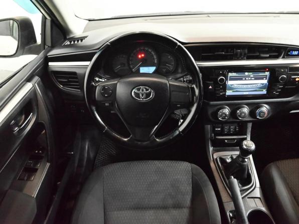Toyota Corolla XI (E160 E170 E180) с пробегом 2014 года, цена 1 300 000 рублей, 234621 км, седан, Автокод Объявления