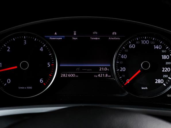 Volkswagen Touareg II с пробегом 2010 года, цена 1 690 000 рублей, 282598 км, внедорожник, Автокод Объявления