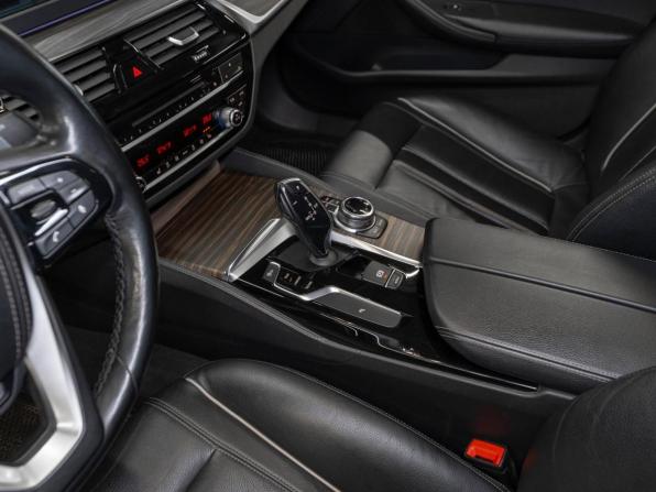 BMW 5 серии VII (G30/G31/G38) с пробегом 2017 года, цена 3 150 000 рублей, 104139 км, седан, Автокод Объявления