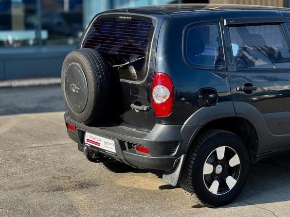 Chevrolet Niva I Рестайлинг с пробегом 2015 года, цена 539 000 рублей, 107883 км, внедорожник, Автокод Объявления
