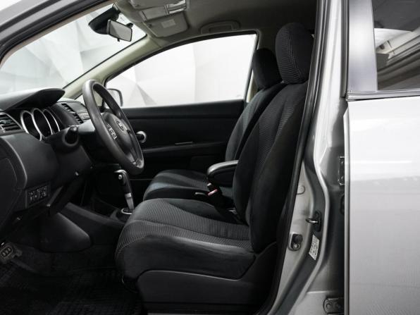 Nissan Tiida I Рестайлинг с пробегом 2011 года, цена 821 000 рублей, 180000 км, хэтчбек, Автокод Объявления