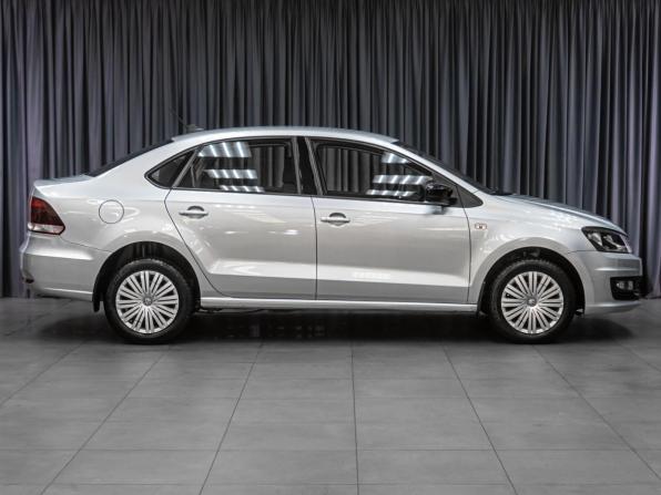 Volkswagen Polo V Рестайлинг с пробегом 2019 года, цена 1 509 000 рублей, 47467 км, седан, Автокод Объявления