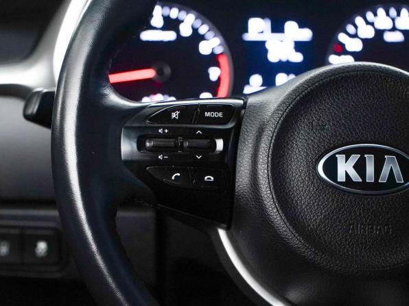 Kia Rio IV Рестайлинг с пробегом 2020 года, цена 1 299 000 рублей, 168500 км, седан, Автокод Объявления