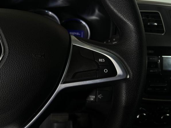 Renault Sandero II Рестайлинг с пробегом 2018 года, цена 1 233 000 рублей, 65043 км, хэтчбек, Автокод Объявления