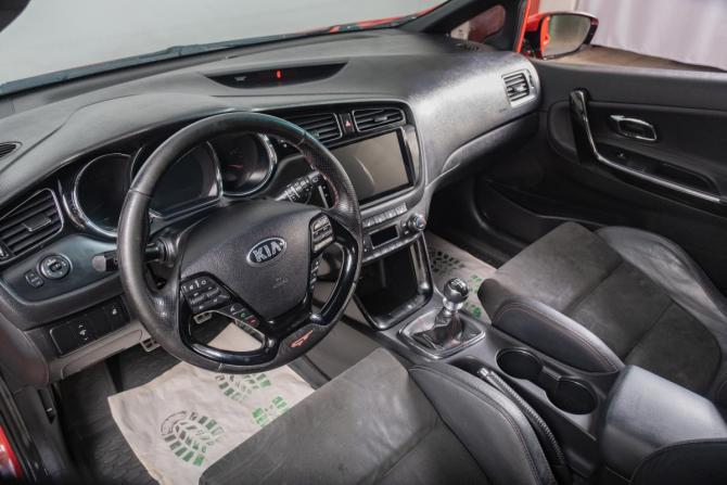 Kia Ceed GT II с пробегом 2014 года, цена 1 269 000 рублей, 190000 км, хэтчбек, Автокод Объявления