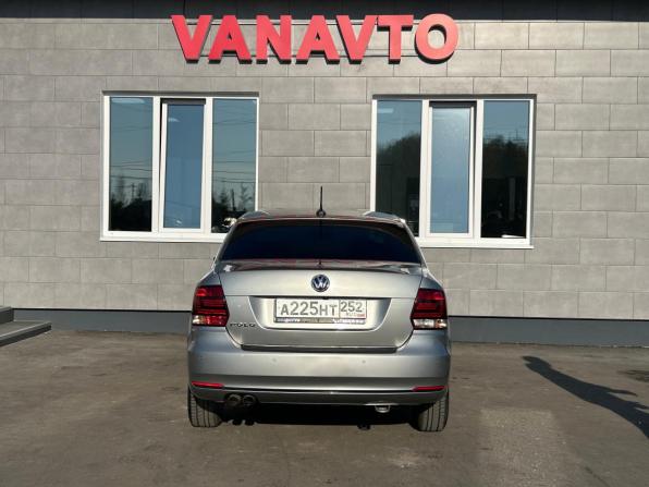 Volkswagen Polo V Рестайлинг с пробегом 2018 года, цена 1 425 000 рублей, 103200 км, седан, Автокод Объявления