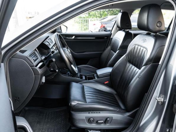 Skoda Superb III с пробегом 2016 года, цена 1 960 000 рублей, 221371 км, универсал, Автокод Объявления