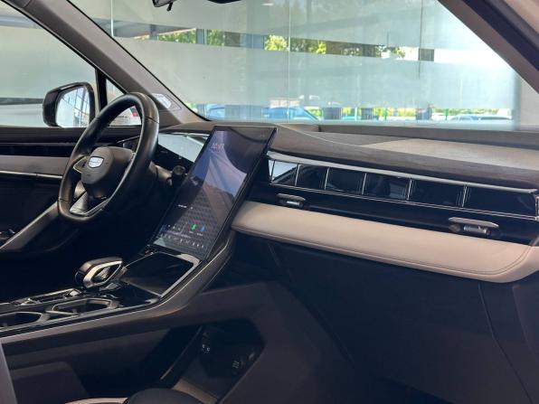 Geely Atlas II с пробегом 2024 года, цена 2 697 000 рублей, 60548 км, внедорожник, Автокод Объявления