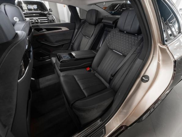 Hongqi H9 I с пробегом 2023 года, цена 4 070 000 рублей, 39026 км, седан, Автокод Объявления