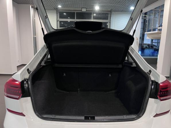Volkswagen Polo VI с пробегом 2021 года, цена 1 250 000 рублей, 180933 км, лифтбек, Автокод Объявления