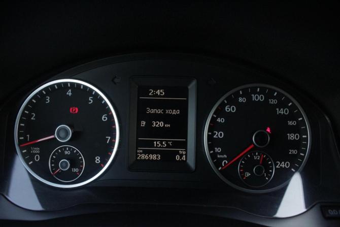 Volkswagen Tiguan I Рестайлинг с пробегом 2011 года, цена 980 000 рублей, 286957 км, внедорожник, Автокод Объявления
