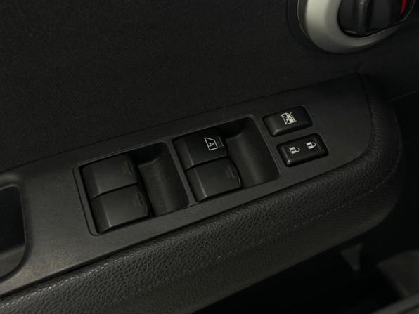 Nissan Tiida I Рестайлинг с пробегом 2013 года, цена 999 001 рубль, 79215 км, хэтчбек, Автокод Объявления
